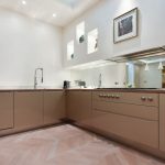 Contemporary kitchen with alcoves for decoration